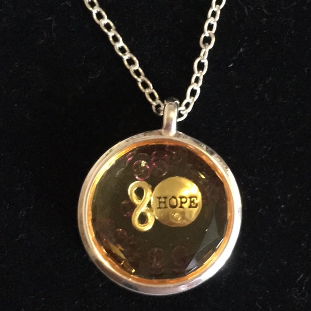 Avon Memorable Moments Pendant Necklace Hope